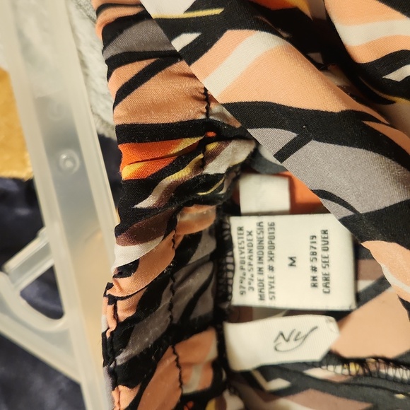 Geometric Patterned Pants - Picture 3 of 3